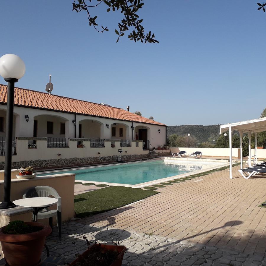 Hotel Valle Del Cedrino Galtelli Exterior photo