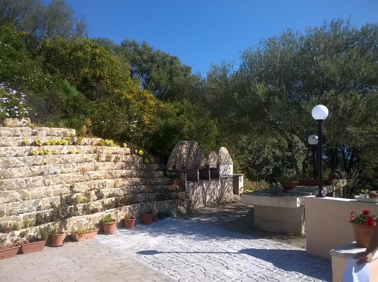 Hotel Valle Del Cedrino Galtelli Exterior photo